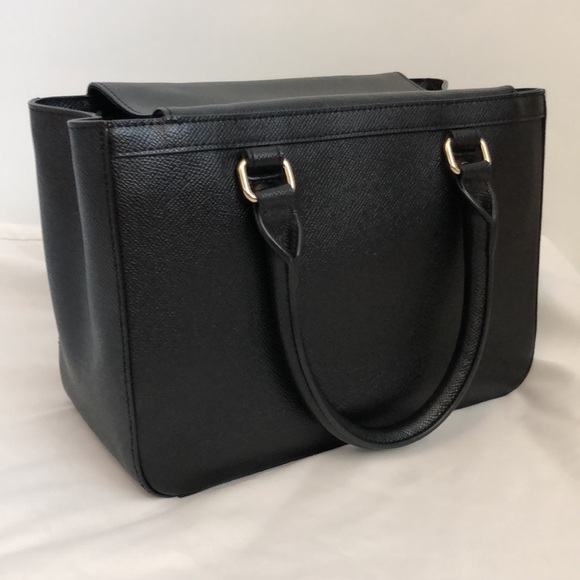 Samantha Thavasa Deluxe black Purse with gold details - Picture 2 of 9